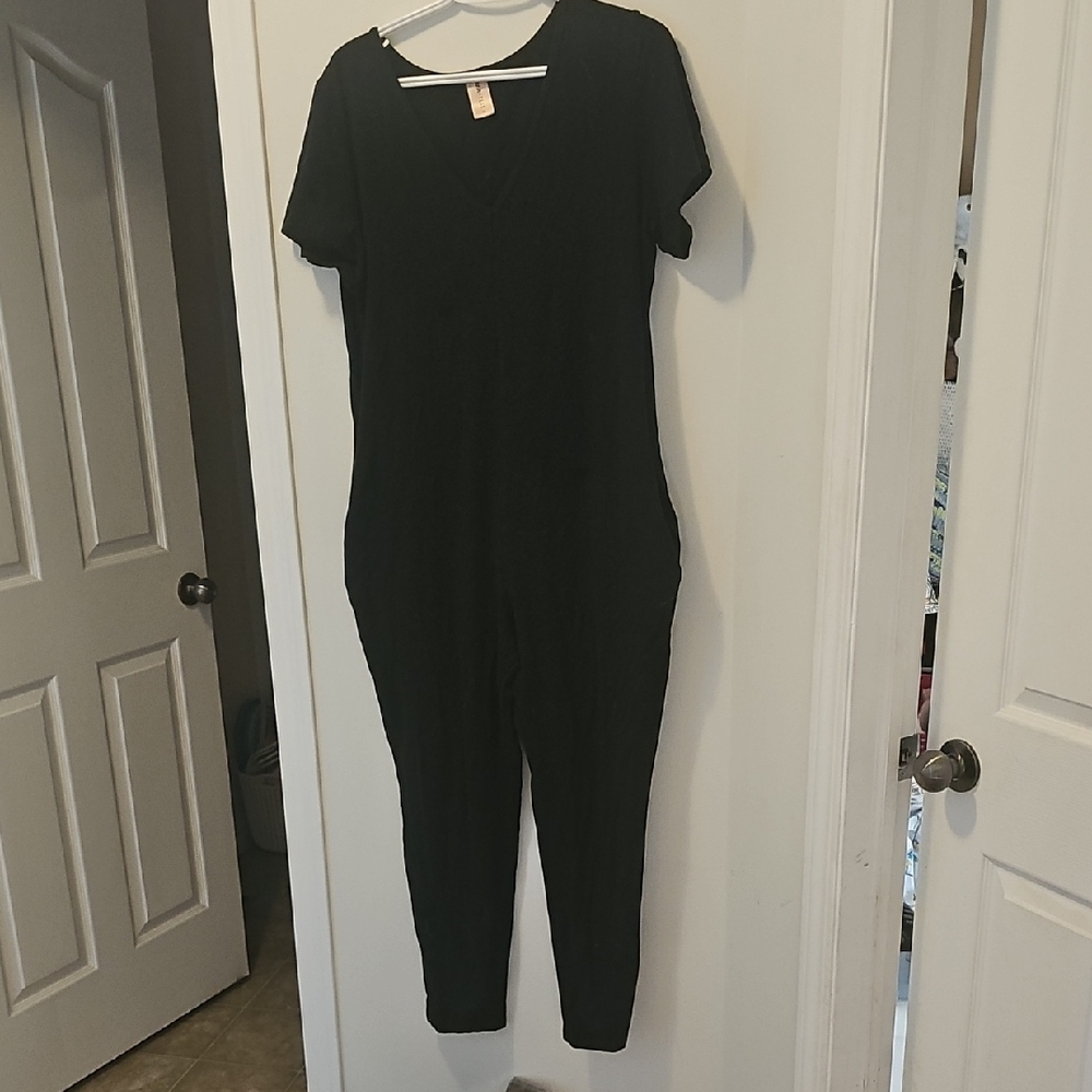 Smash and Tess short Sleeved Romper Large Black